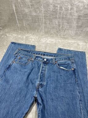 Levi's 501 Button Fly Jeans Men Size 36x36 Straight Denim Irregular